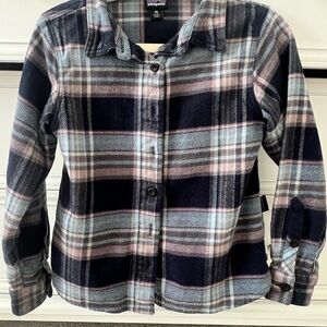 Patagonia plaid girls shirt